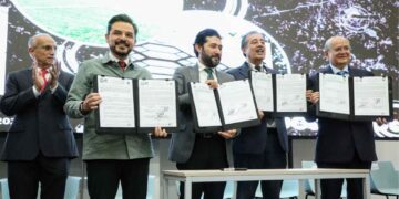 IMSS y sindicato pactan incremento salarial y mejoras laborales históricas