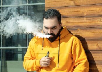 Iniciativa busca hasta ocho años de prisión por fabricar o vender vapeadores en México