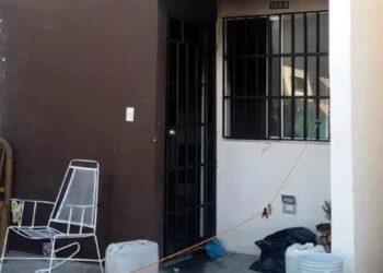Joven madre y su hija quedan heridas tras incendio en su vivienda en Escobedo, NL