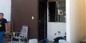 Joven madre y su hija quedan heridas tras incendio en su vivienda en Escobedo, NL