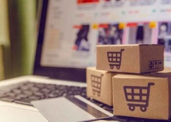 México podría tener nuevas reglas para comprar en línea, asegura Monreal