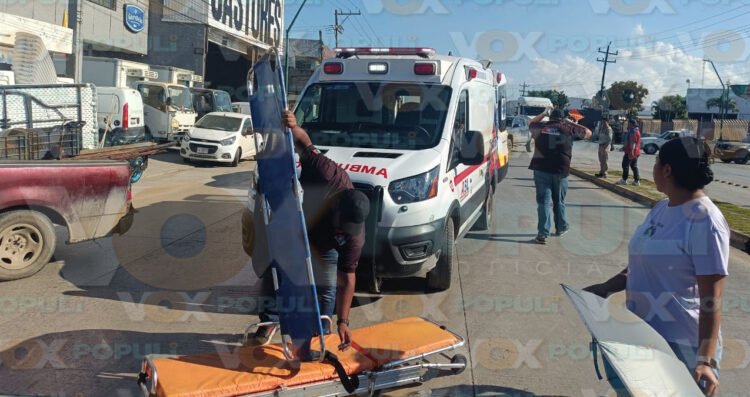 Motociclista derrapa y termina hospitalizado en Altamira, Tamaulipas