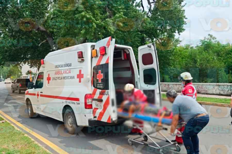 Motociclista hospitalizado en Victoria (4)