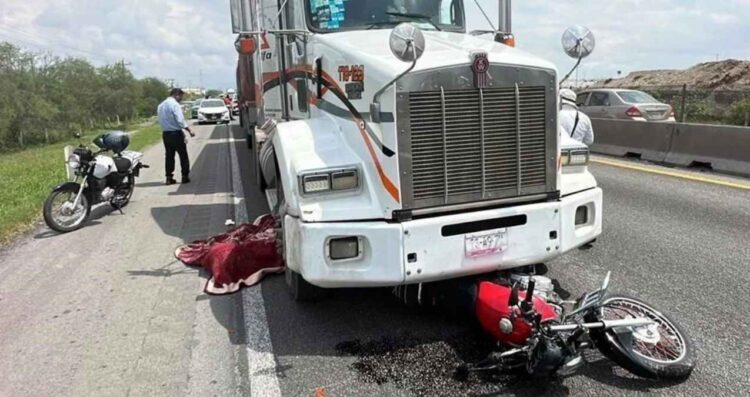 Motociclista muere arrollado García