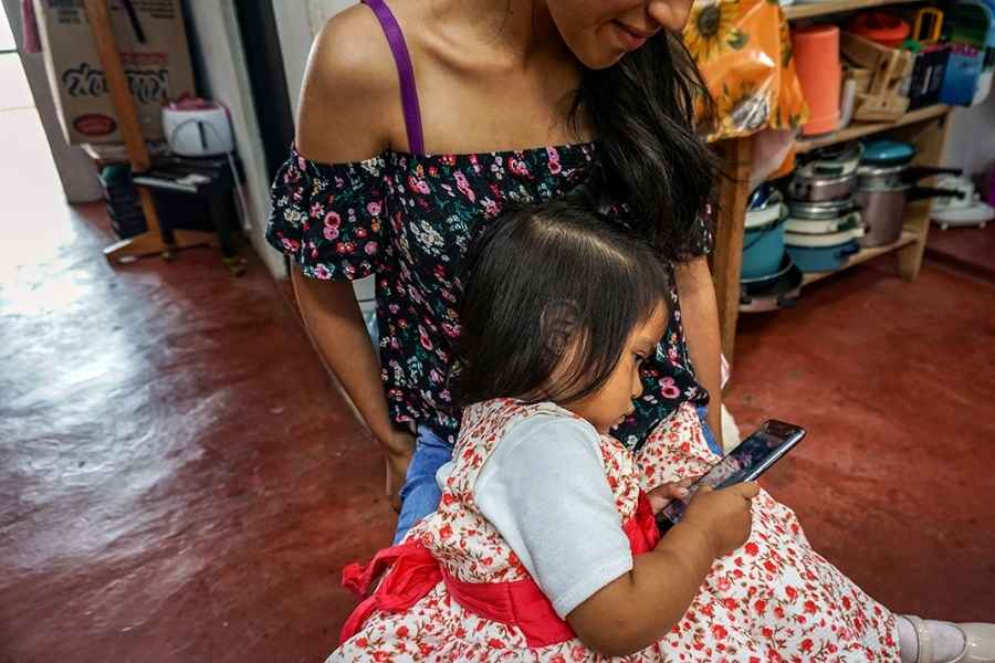 Nacimientos en menores de edad 245 bebés nacen al día de niñas y adolescentes en México