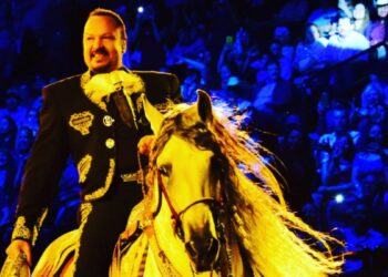 Pepe Aguilar triunfa en Guadalajara con lleno total tras controversia