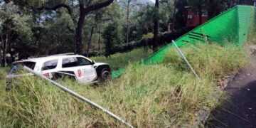 policía San Pedro dormido