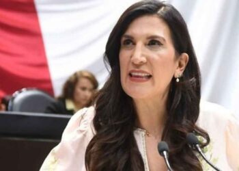 López Morena fiscal jurídica