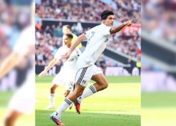 Raúl Jiménez golazo Premier