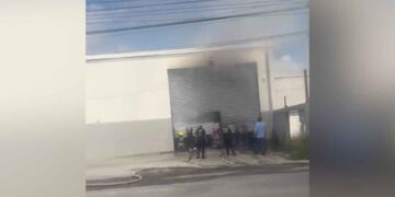 Se incendia bodega en Allende