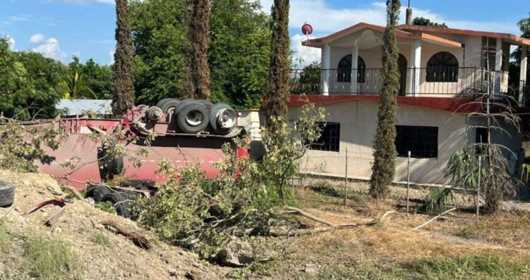 Tráiler se accidenta