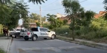 dos mujeres un hombre Tlaquepaque