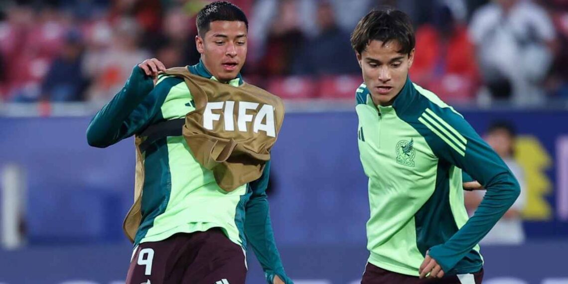 México empata con Brasil