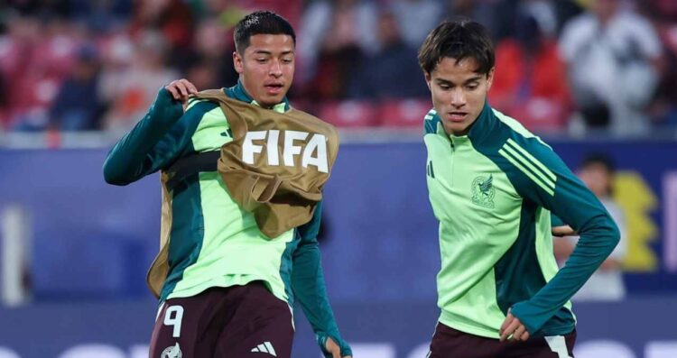 México empata con Brasil