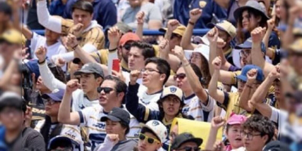 aficionado Pumas ayuda bomberos