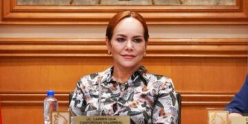 beca juntos por la titulación en nuevo laredo