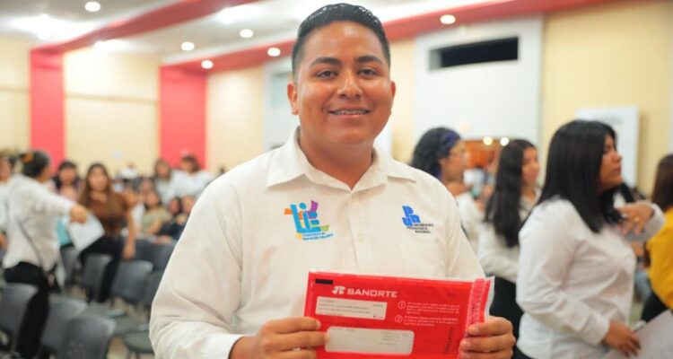 beneficiarios de beca universitaria en nuevo laredo
