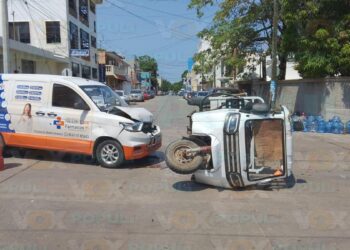 choque con volcadura en ciudad madero