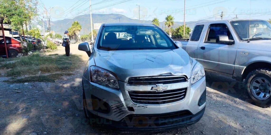 choque frontal con motociclista en Victoria