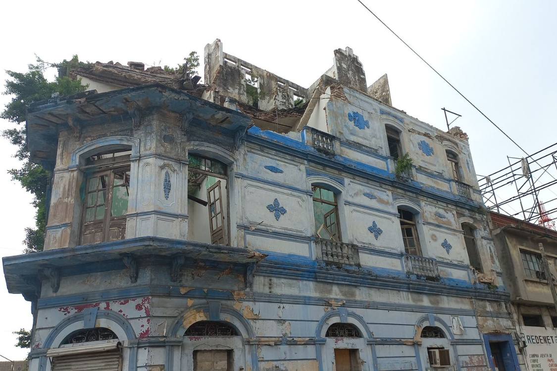colapsa edificio antiguo en Tampico