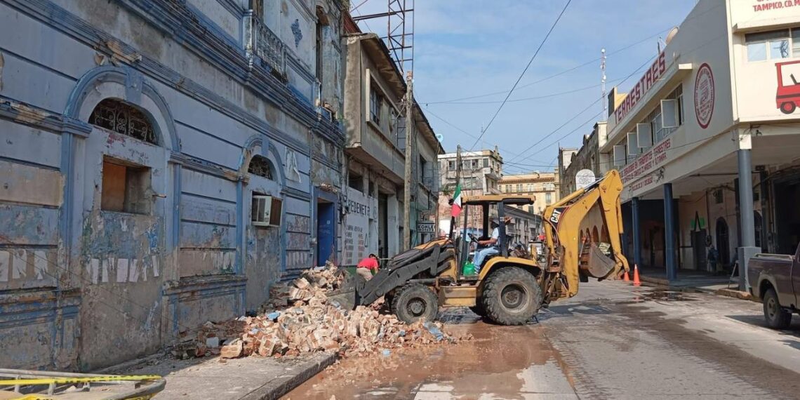 colapsa edificio antiguo en Tampico