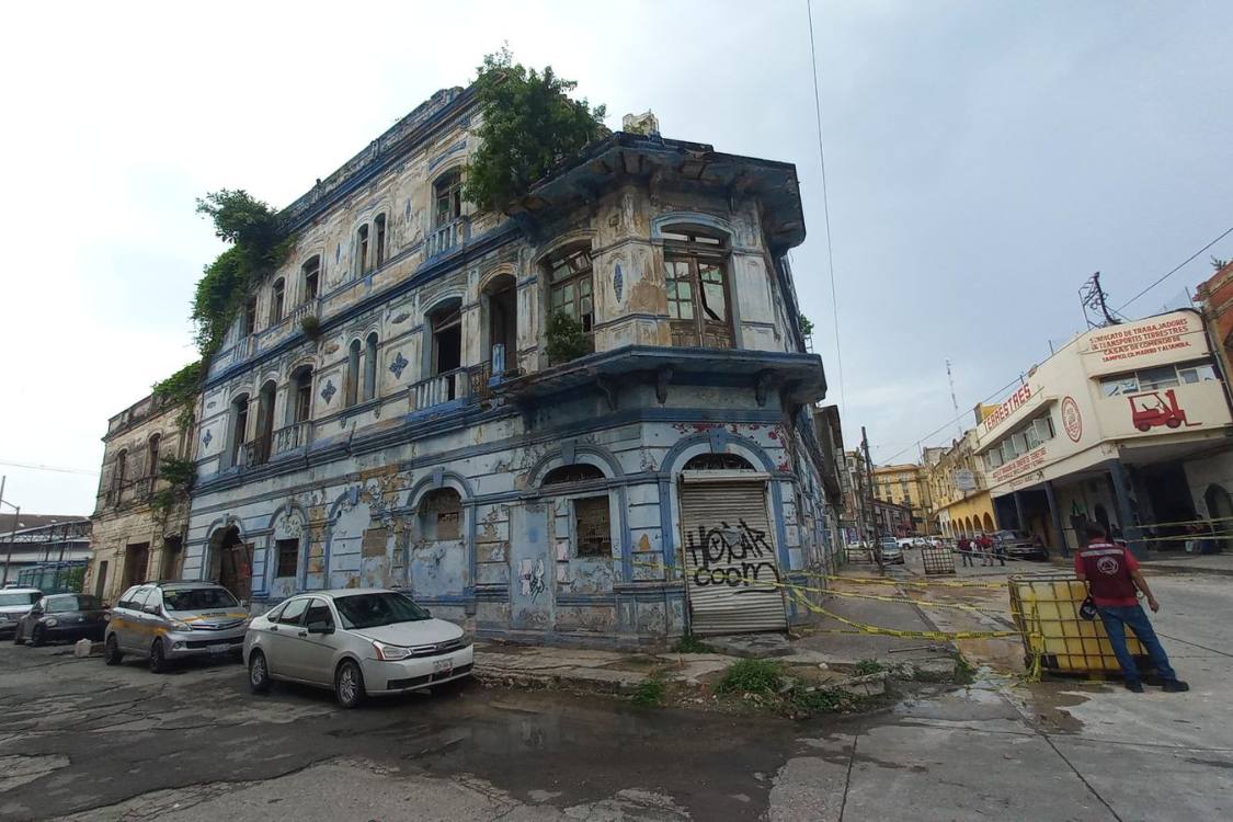 colapsa edificio antiguo en Tampico