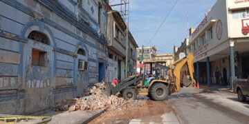 colapsa edificio antiguo en Tampico