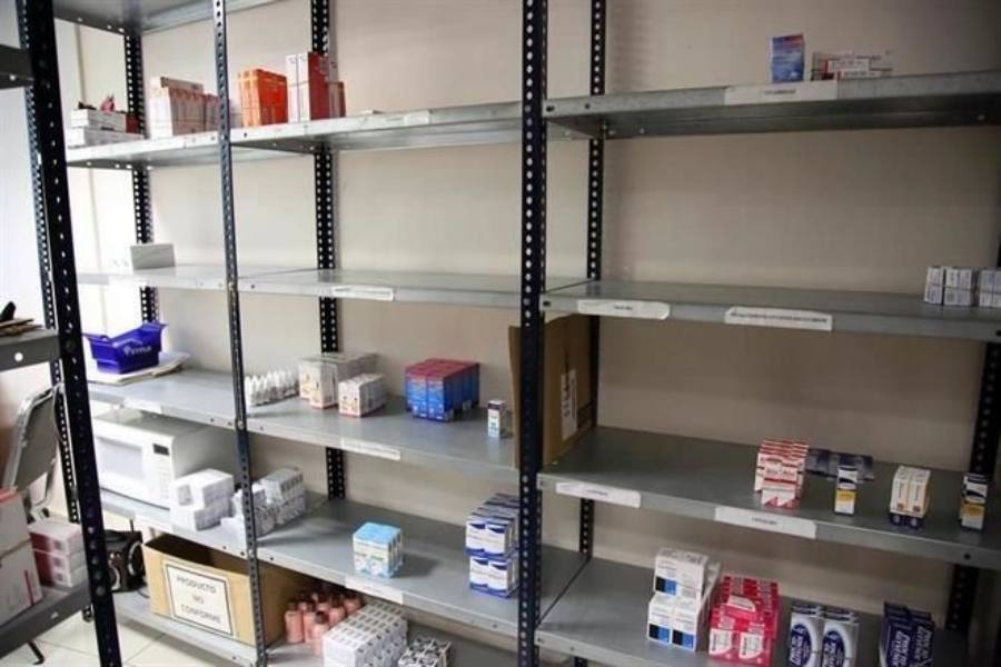 escasez de medicamentos en clínicas del issste