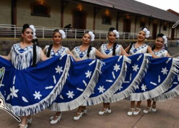 festival internacional de folklore en nuevo laredo