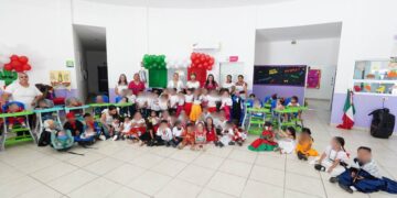 fiestas patrias en DIF Nuevo Laredo