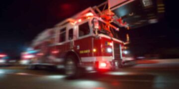 incendia vehículo Nuevo Laredo