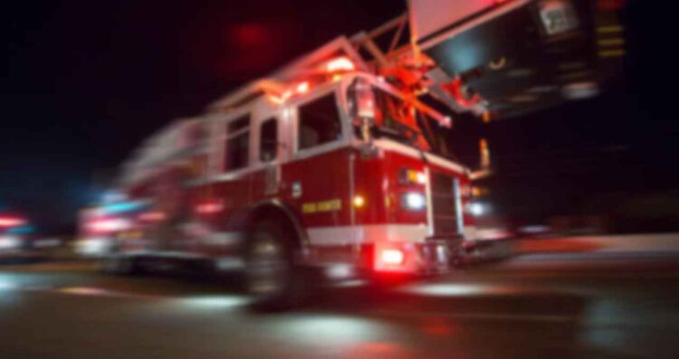 incendia vehículo Nuevo Laredo