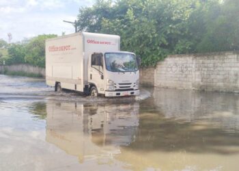 inundación en camino del arenal