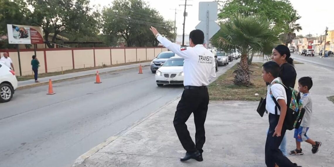 operativos de tránsito en escuelas de Matamoros