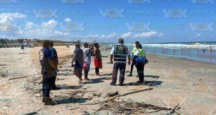 rescate de turista en playa Miramar