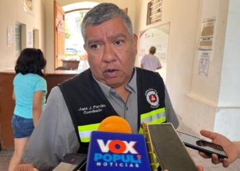 riesgos en calles por lluvias en Victoria