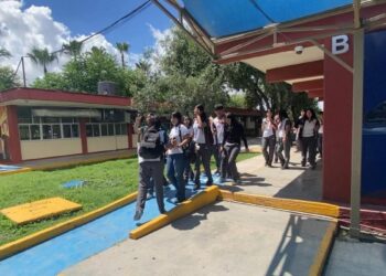 simulacro en cebtis 135 en matamoros