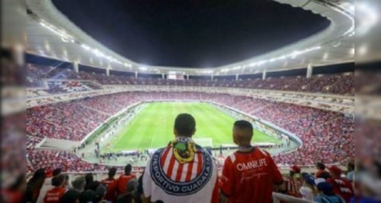 violencia estadio Akron