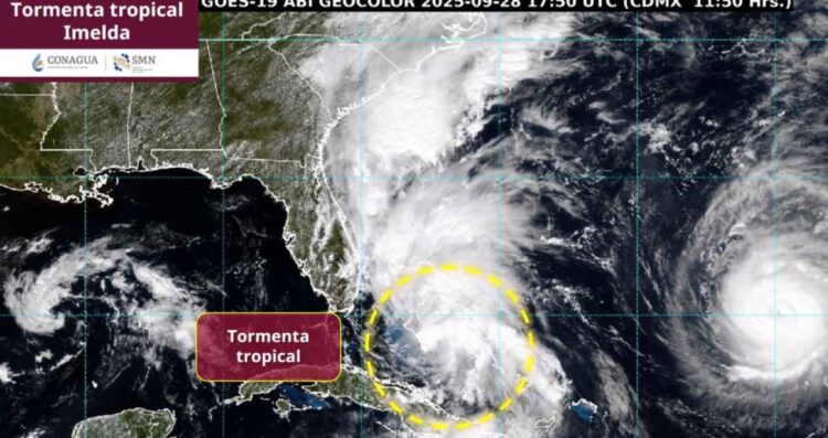 ¿Cuál es la trayectoria de la tormenta tropical Imelda y dónde se encuentra ubicada?