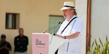 ¿Cuál fue la causa del fallecimiento de Mauricio Fernández, alcalde de San Pedro, Nuevo León?