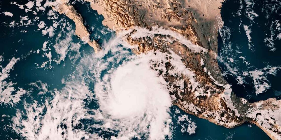 ¿Cuántos huracanes más podrían formarse en el Atlántico y Pacífico este 2025?