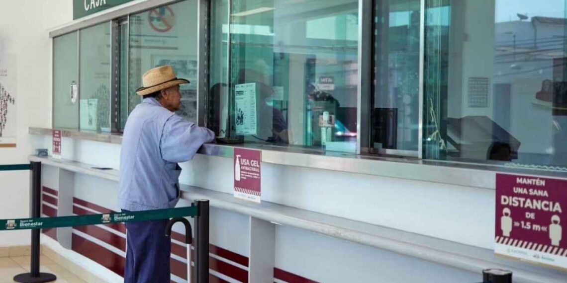 ¿Los bancos estarán abiertos el 15 y 16 de septiembre de 2025?