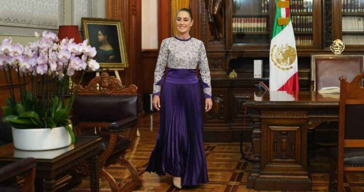 ¿Qué significado tiene el vestido morado de Claudia Sheinbaum en su primer Grito?