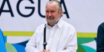 ¿Quién era Mauricio Fernández y por qué fue tan influyente en San Pedro