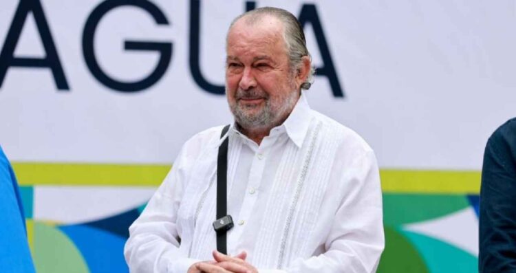 ¿Quién era Mauricio Fernández y por qué fue tan influyente en San Pedro