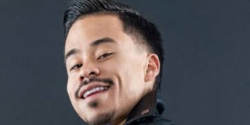 Abelito enfurece al revelar que odia que lo carguen