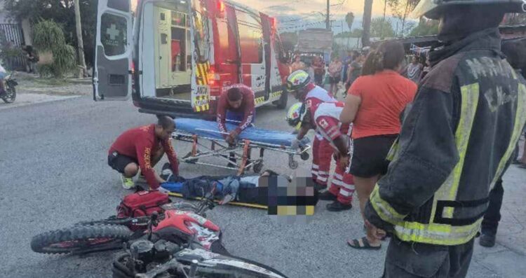 Accidente vial deja a motociclista herido en Linares