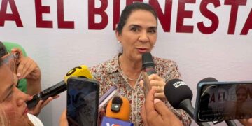 Mónica Villarreal esculturas de calaveras