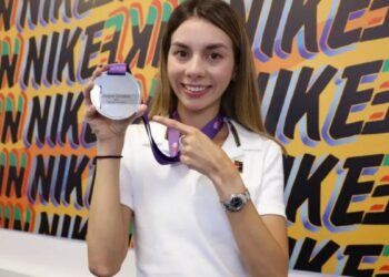 Alegna González celebra su medalla de plata y apunta a Los Ángeles 2028