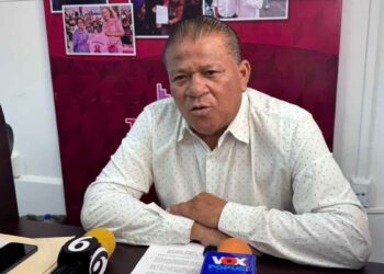 Anuncian en Tampico, Tamaulipas, incremento salarial y entrega de despensas a obreros